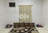 شقة كبيرة نظيفة للإيجار Clean flat