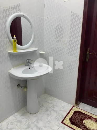 شقة كبيرة نظيفة للإيجار Clean flat