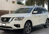 *Nissan Pathfinder 2017 Platinum Panoramic Excellent Condition*