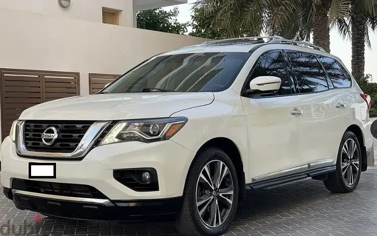 *Nissan Pathfinder 2017 Platinum Panoramic Excellent Condition*