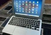 *MacBook Air (2012) 128GB. Slim & light weight*